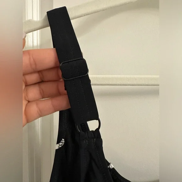 Chico’s Gottex Embrace V Neck One Piece Swimsuit SZ 16 Ajustable Strap BLK/White - Picture 5 of 10